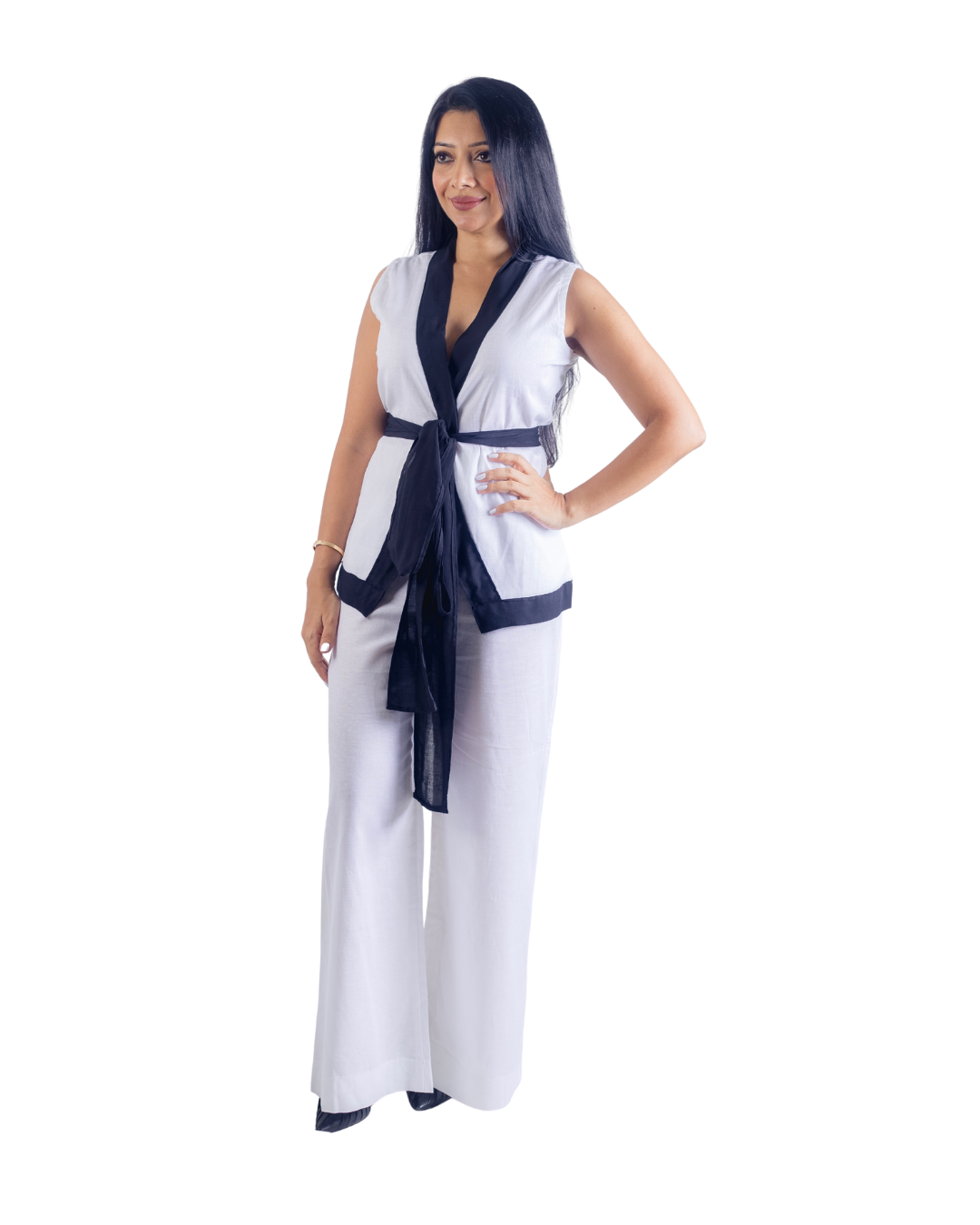 Black and White Linen pant and top with belt